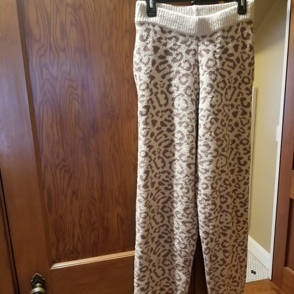 Amarillys Boutique Leopard Bottoms and top - Picture 5 of 5